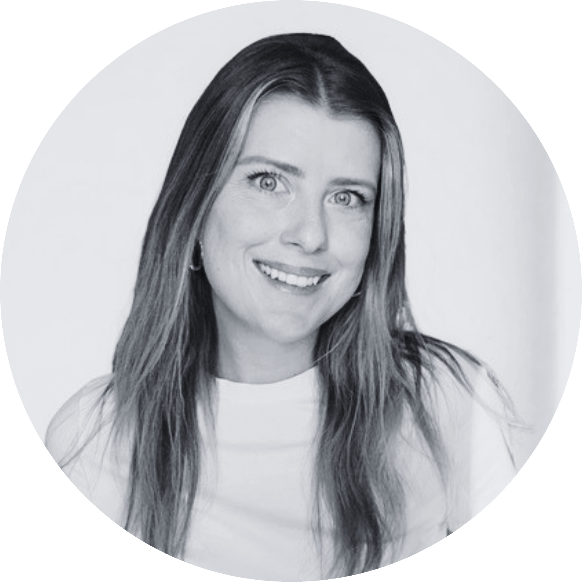 Foto de Carly Rogero, directora de Comunicación y Estilo de Vida de Painted Prairie