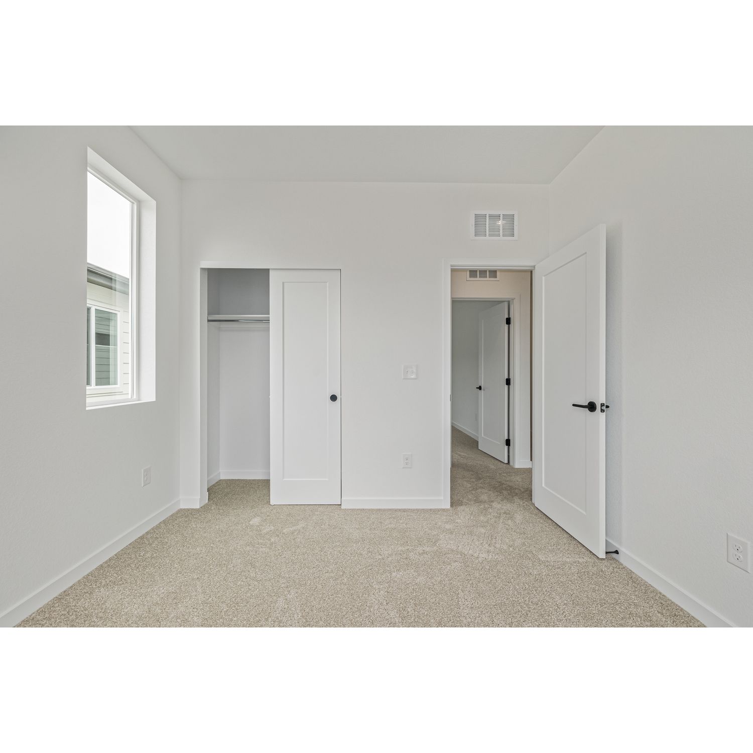 20530 E. 58th Ave (Silverton) - floorplan image