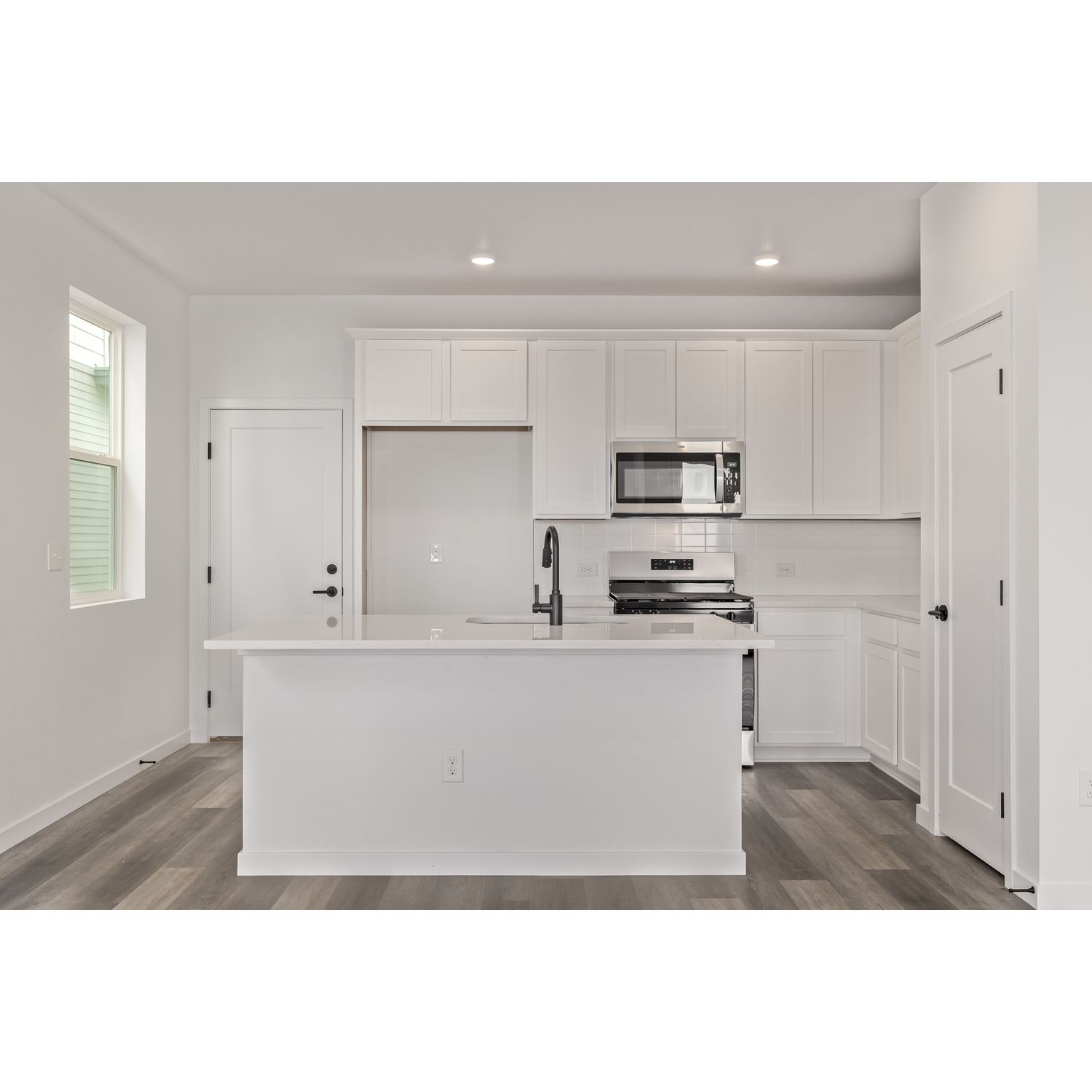 20520 E. 58th Ave (Silverton) - floorplan image