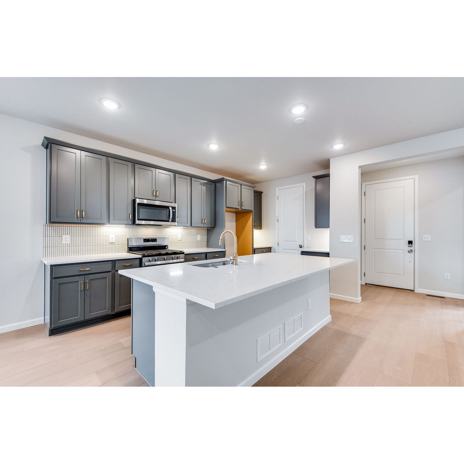 20573 E 57th Avenue (Plan 2805) - floorplan image