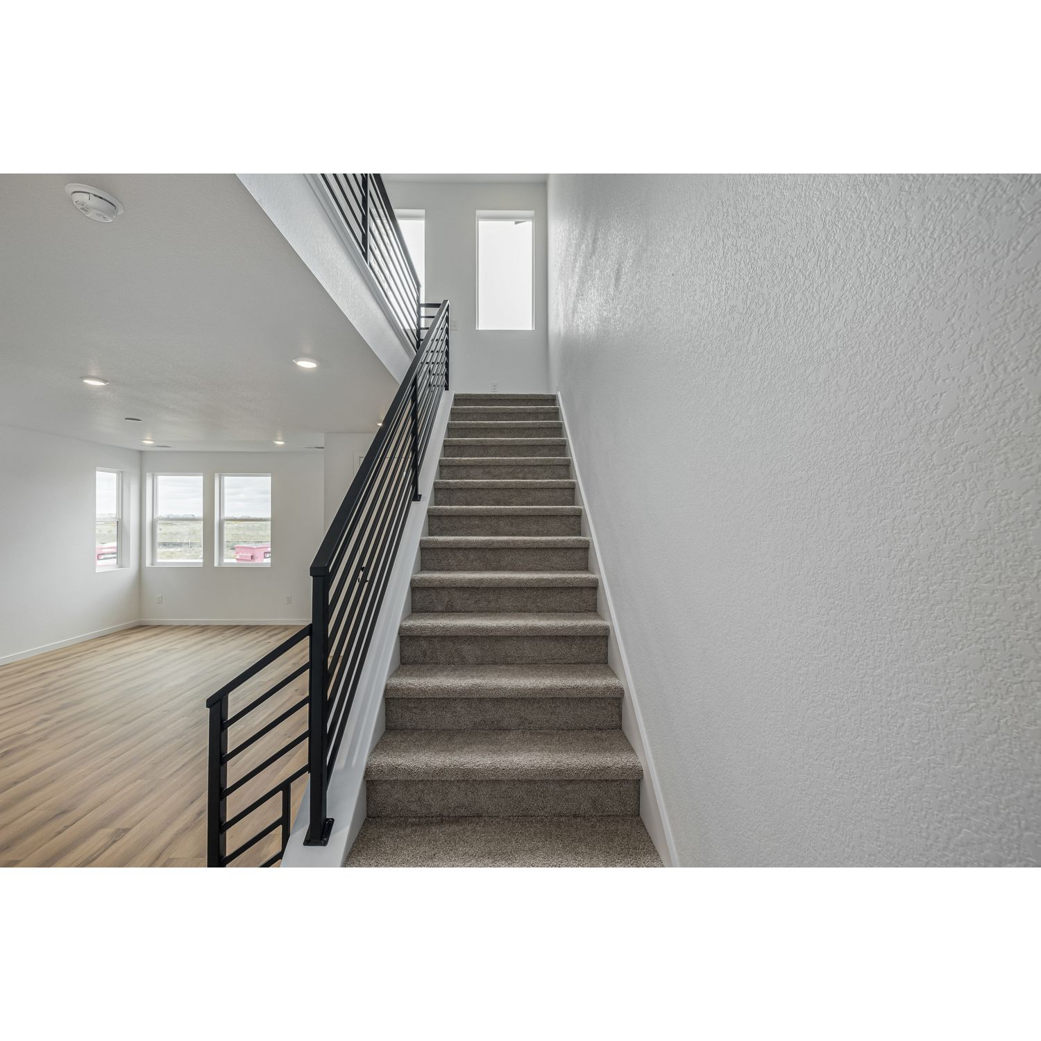 20530 E. 58th Ave (Silverton) - floorplan image