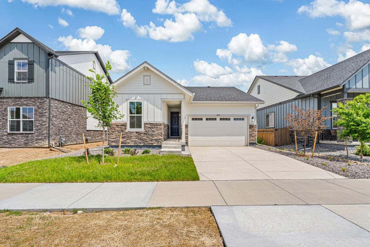 21085 E. 61st Dr. (Plan 1384 Modeled)