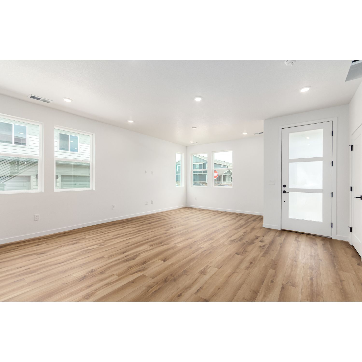 5785 N. Jericho Way (Silverton) - floorplan image