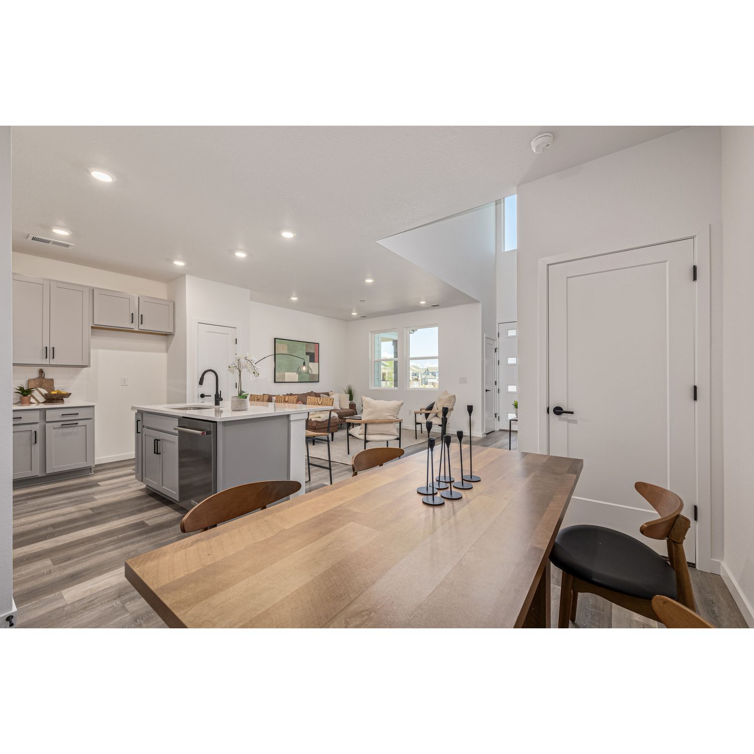 5688 N. Killarney Court (Empire) - imagen de planta
