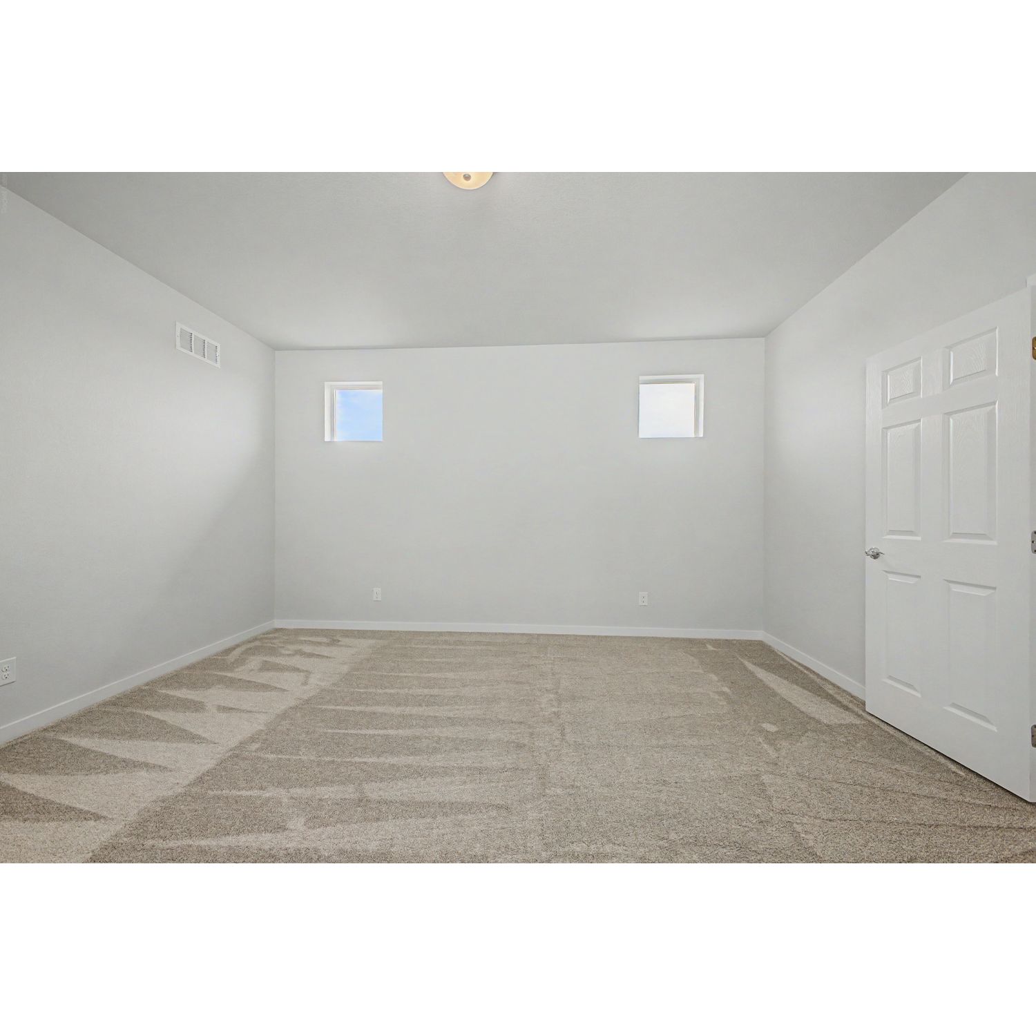 5826 N Orleans Street (Dillion) - imagen del plano de planta