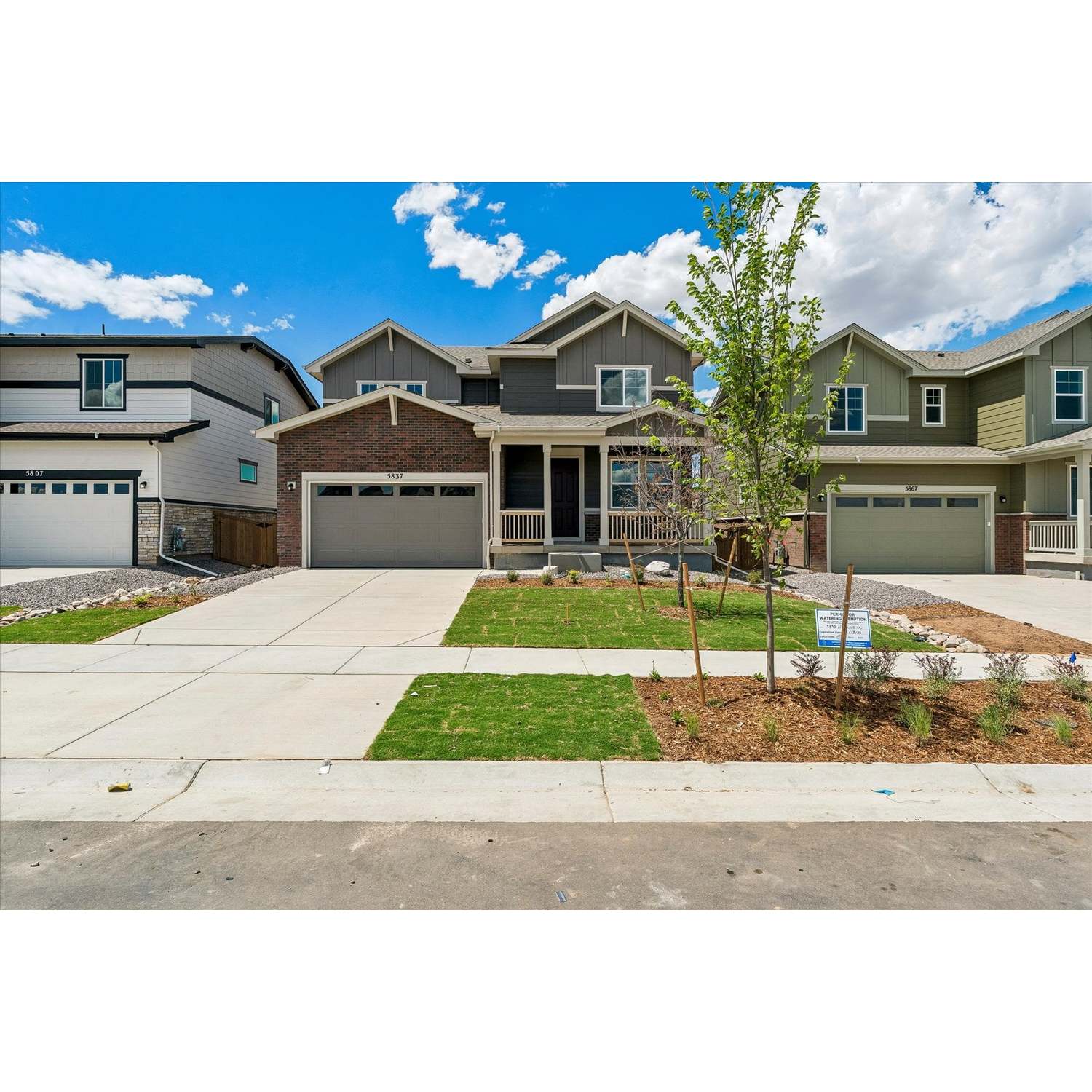 5837 N. Ireland Way (The Ontario | Residencia 39205)
